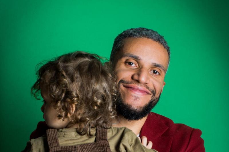Single papa Enoch