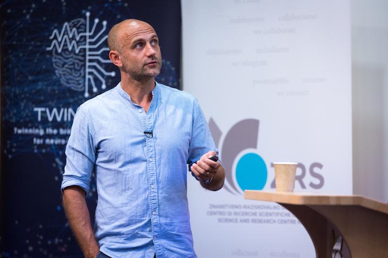 Professor Bart Roelands